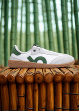Barefoot Sneakers and Sustainability: Benefits for Your Health and the Planet